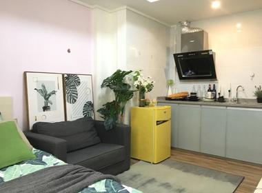 庭苑公寓（绿萝店） 1室0厅1卫