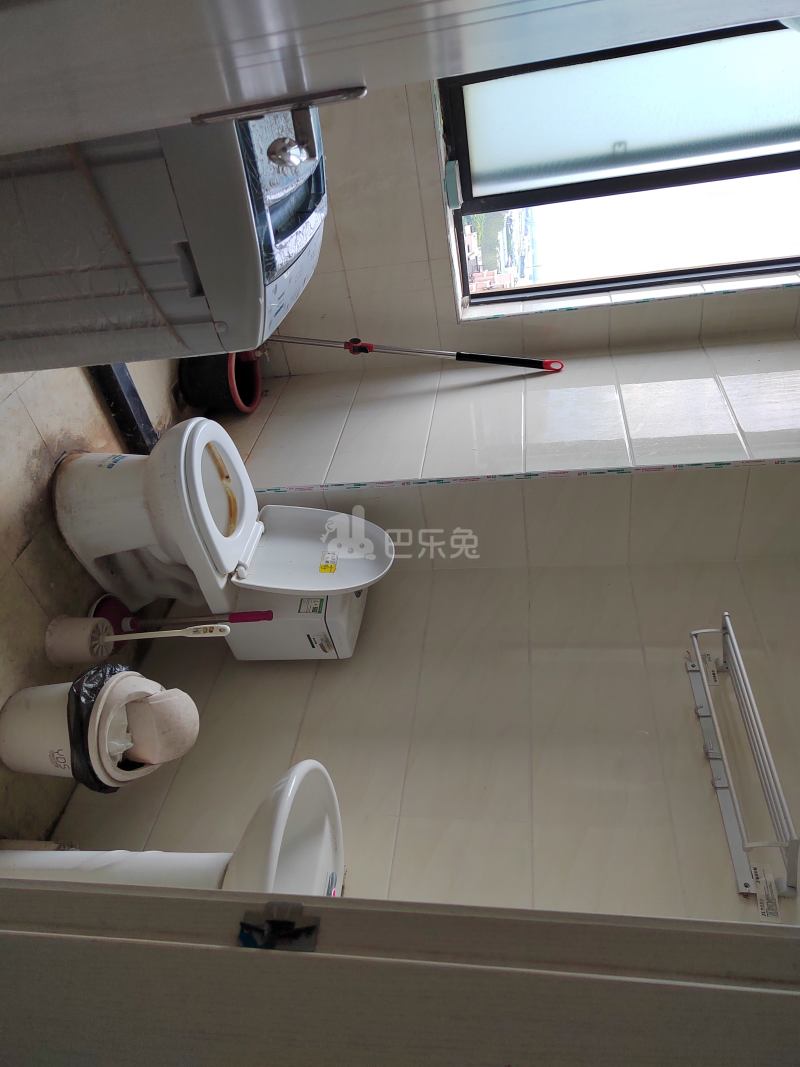 嘉诚国际花园5838697卫生间图11