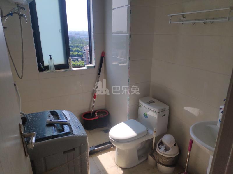 嘉诚国际花园5838697卫生间图15