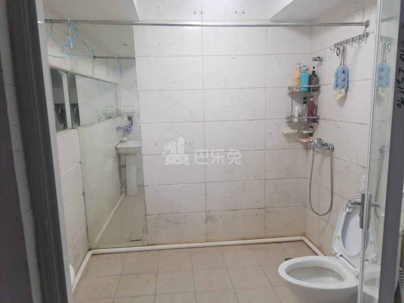 现代城华庭5843855卫生间图8