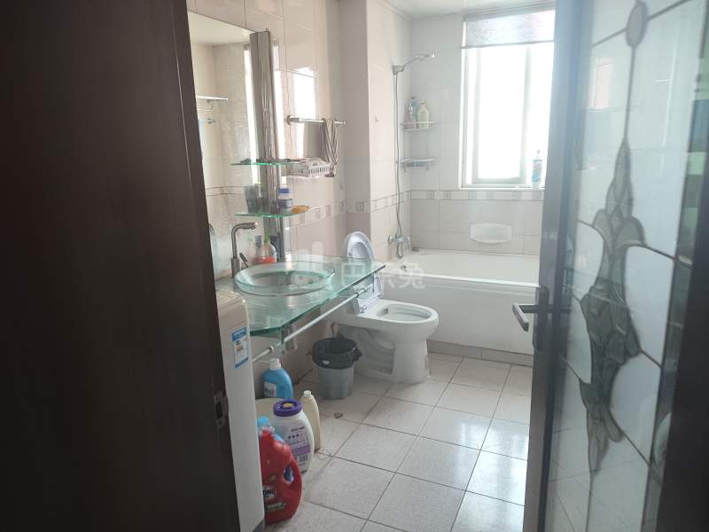 嘉宝新园6015888卫生间图9