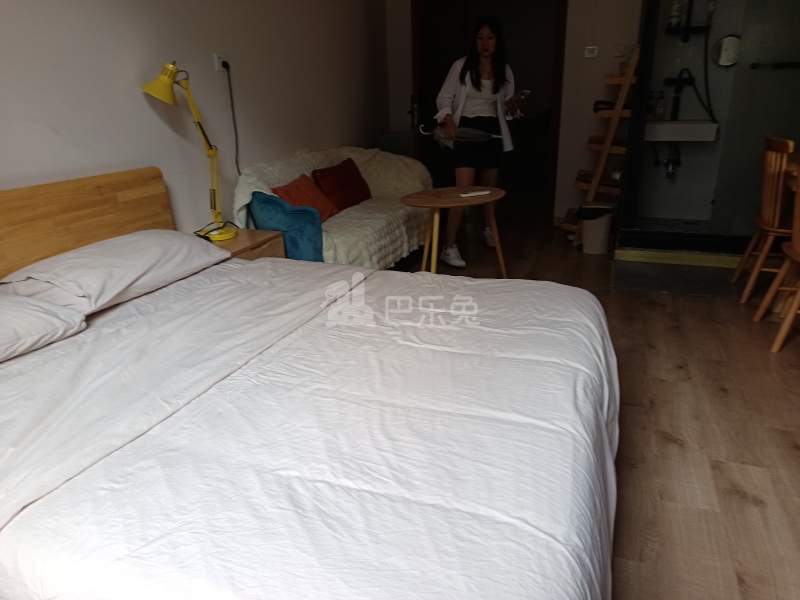 中建大公馆（别墅）5909812卧室图2