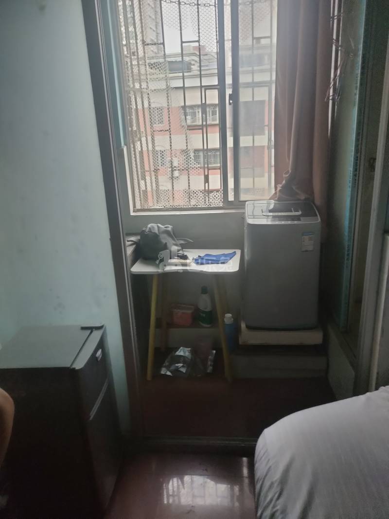 南贸花园5956209卧室图1