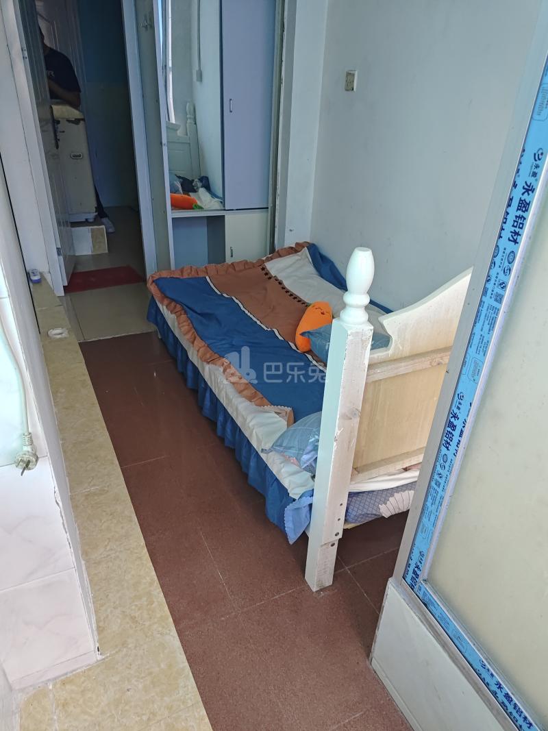 南贸花园5956212卧室图3