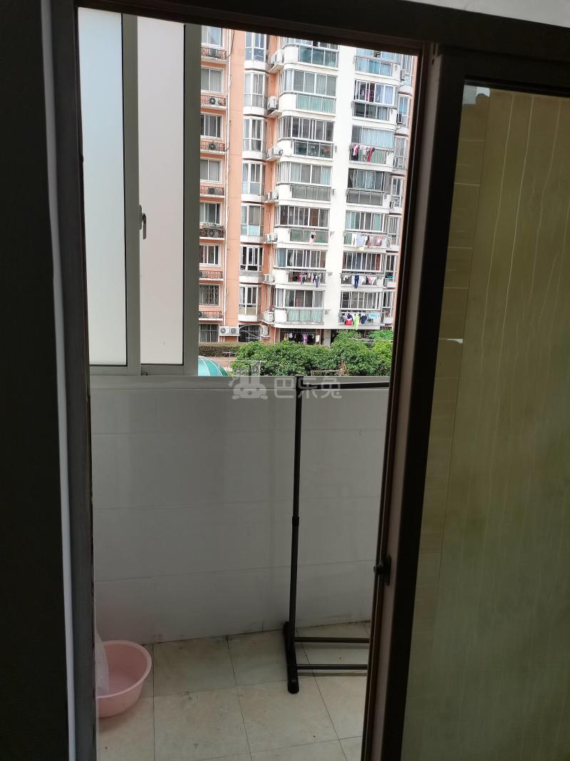 祥和家园（梅川路1500弄）5975400卧室窗户图8