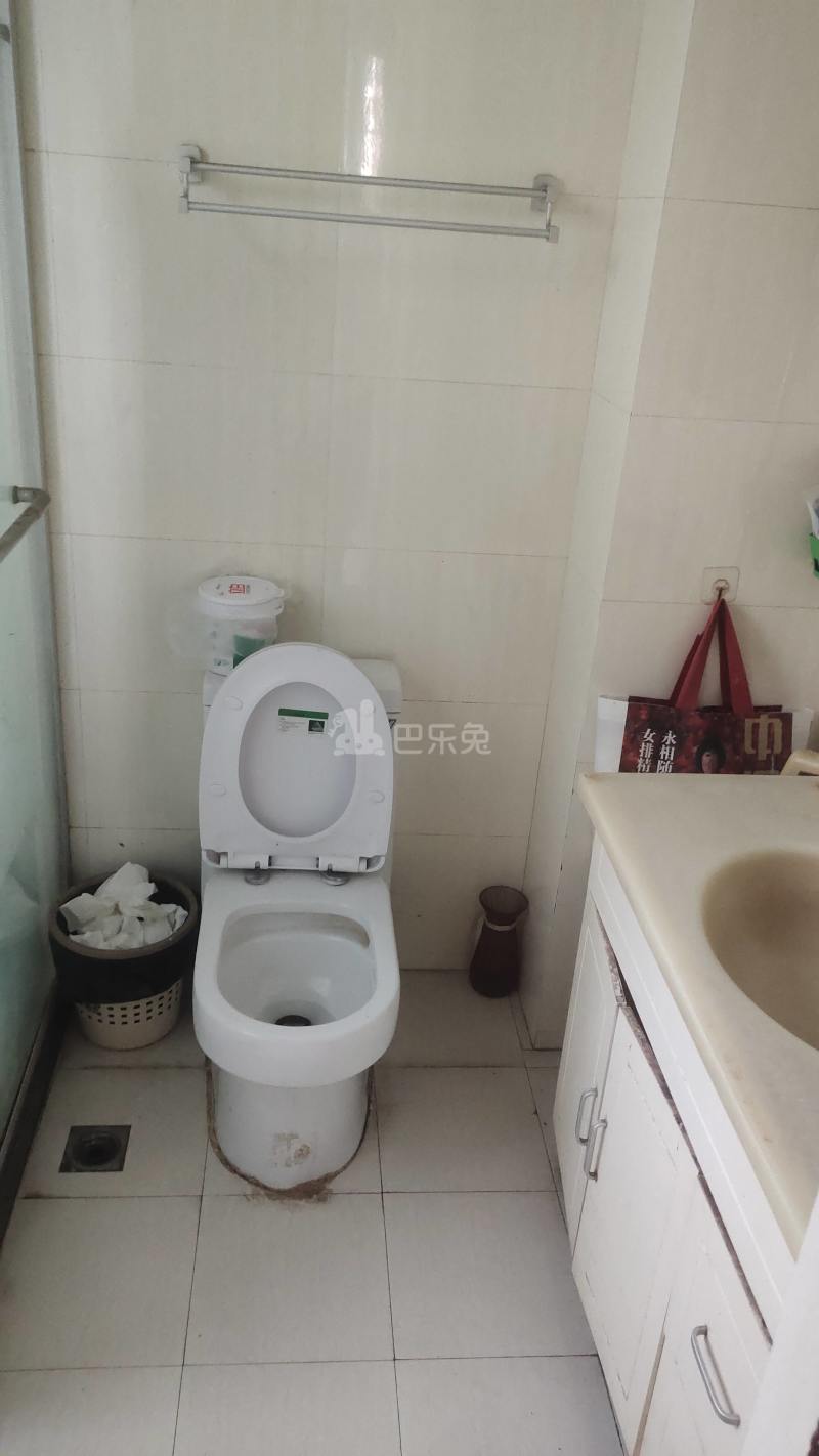 鑫都城宝铭苑5983294卫生间图7