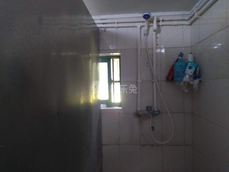 贵仁绿苑6003889卫生间图12