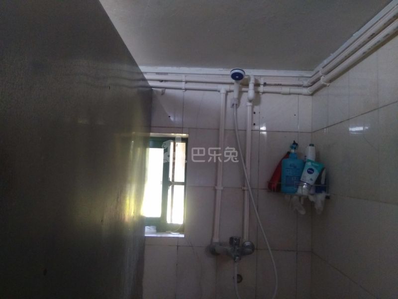 贵仁绿苑6003889卫生间图10