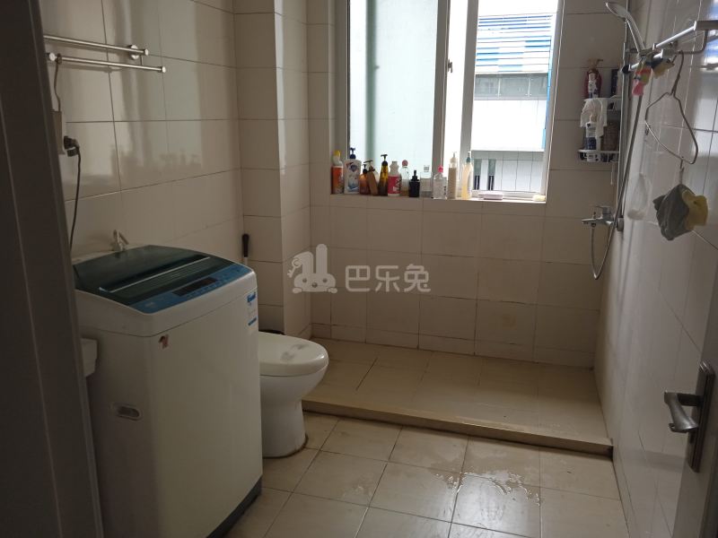 巷佳华苑1期7449958卫生间图11