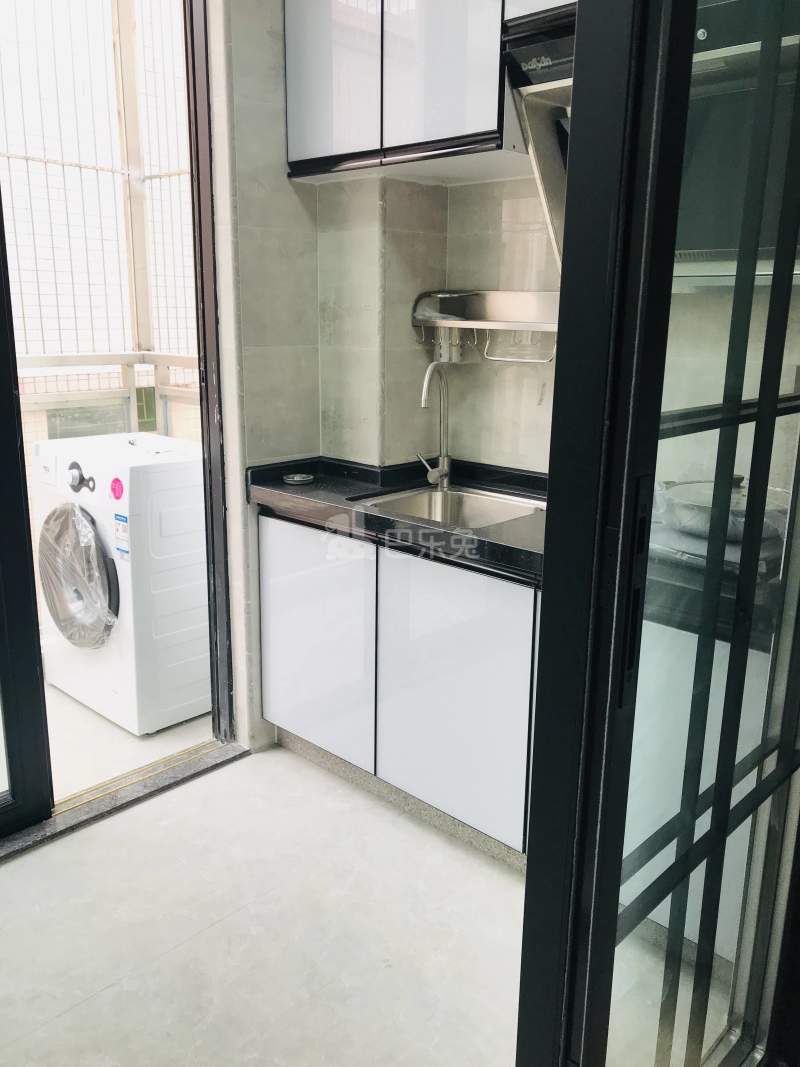 庭苑公寓（凤凰木店）6087423厨房图3