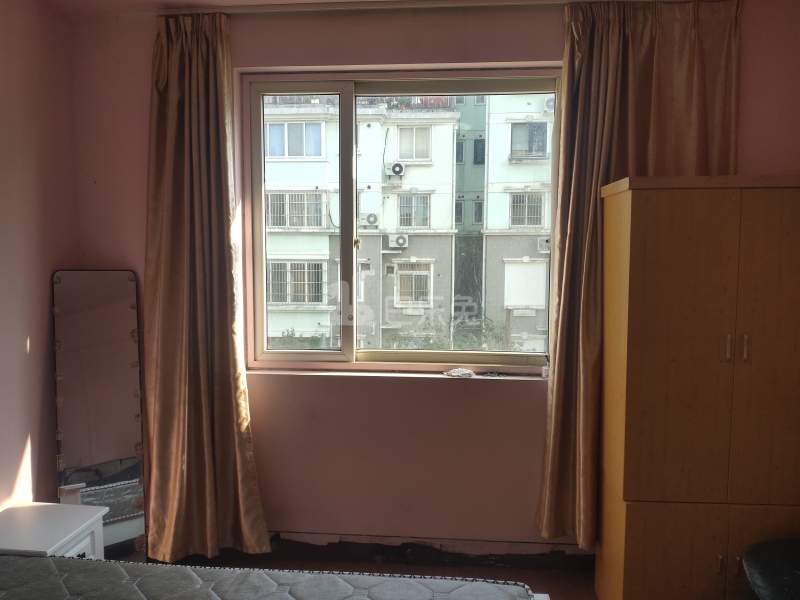 华汇公寓1期6097549卧室窗户图10