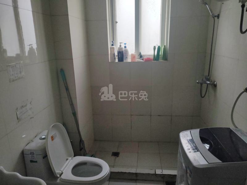 华汇公寓1期6097549卫生间图8