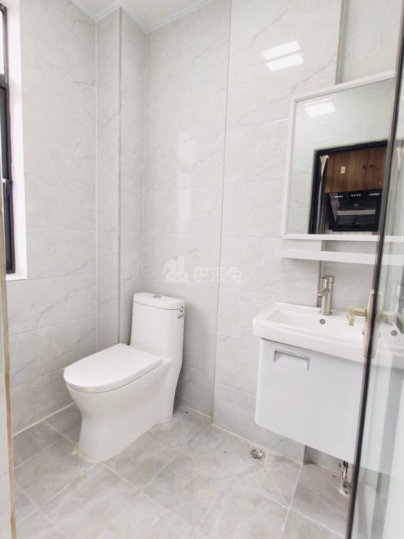 庭苑公寓（凤凰木店）6110985卫生间图7