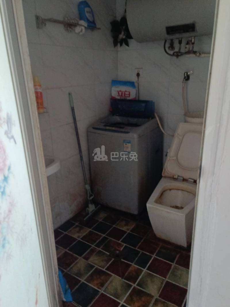 三灶路1450弄6547396卫生间图7