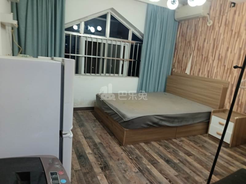 新市家园6120707卧室图1