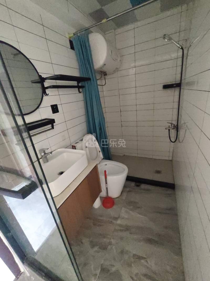 新市家园6120709卫生间图6