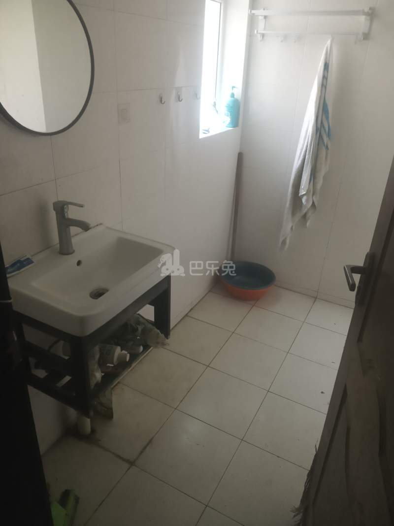 东城花苑二村6125239卫生间图10