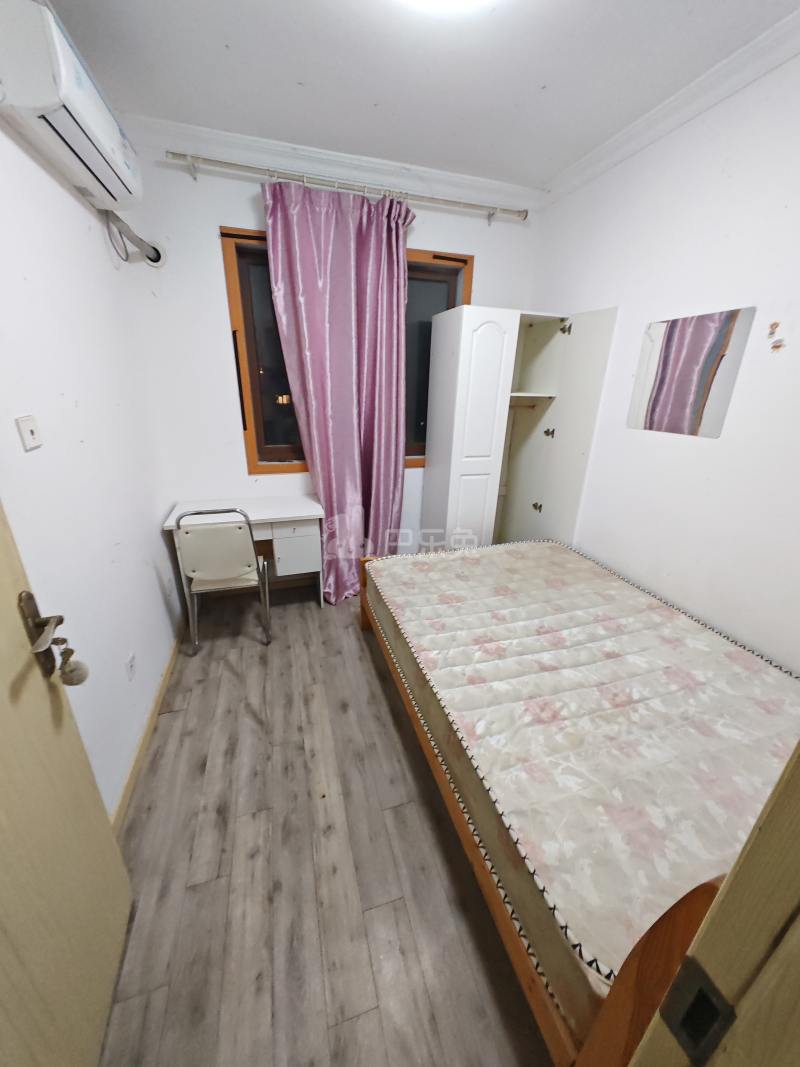 佘北家园紫鹃苑6132335卧室图0