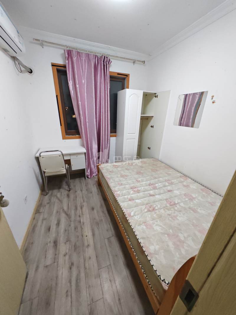 佘北家园紫鹃苑6132335卧室图1