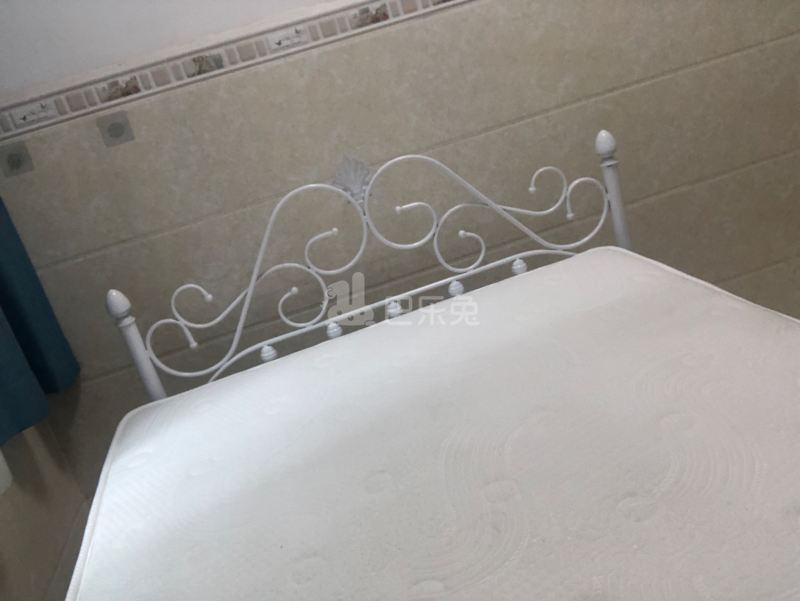 江夏村东一街九巷4号6182798卧室图2