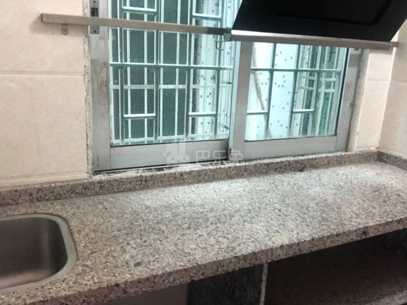 江夏村东一街九巷4号6182798厨房图5