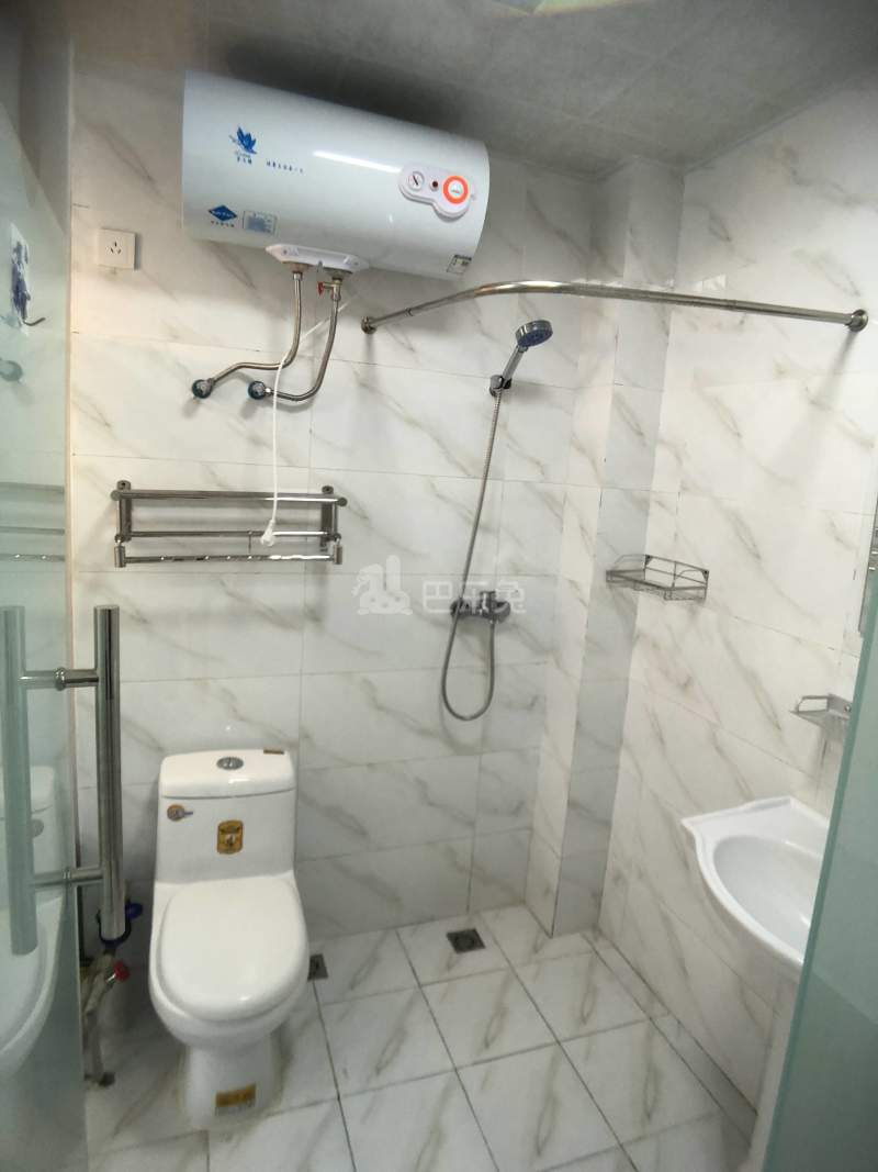 经纬公寓6191431卫生间图3