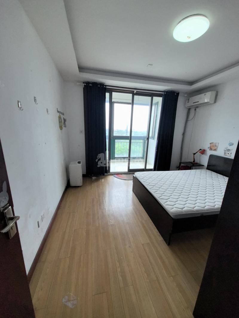 美林小城6198006卧室图1