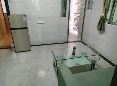 鹤北南街28号 2室1厅1卫