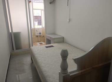 后海第一统建楼 