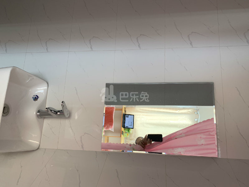 杨思地铁公寓6228328卫生间图4