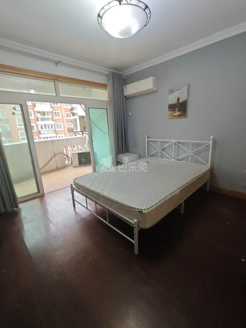 飘鹰东方花园6228560卧室图2