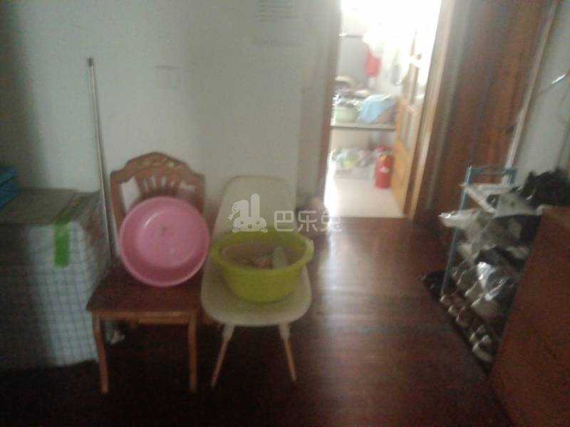 飘鹰东方花园6228560客厅图4