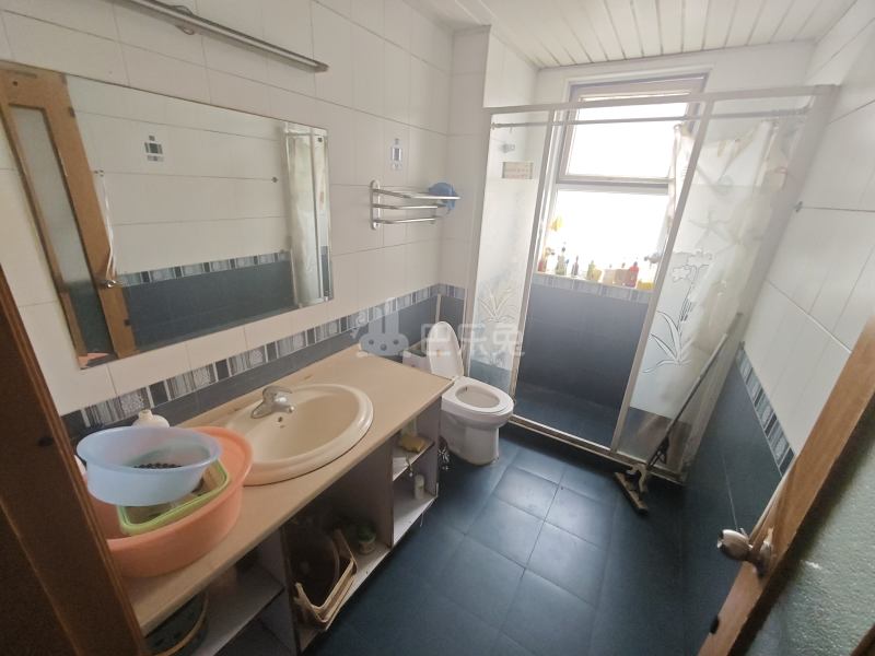 飘鹰东方花园6228560卫生间图12