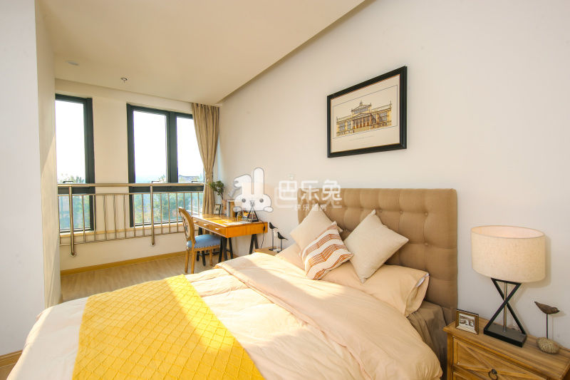 龙湖冠寓南京中国药科大学站店6238701卧室图5