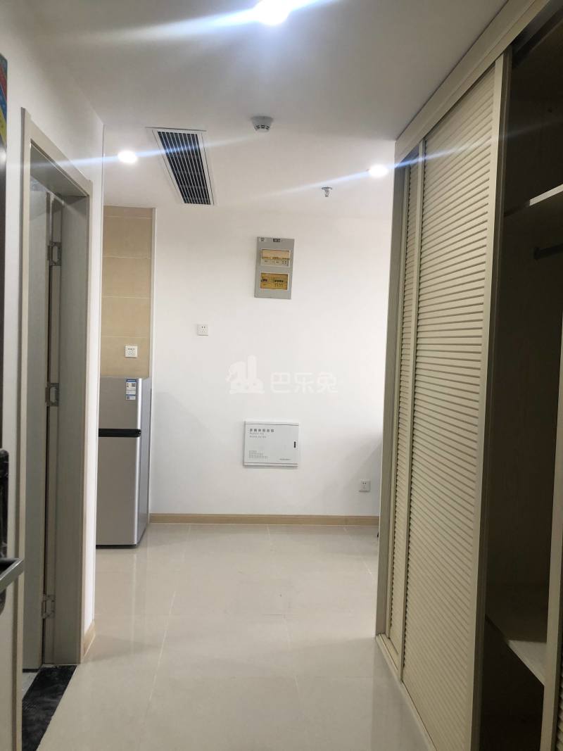 龙湖冠寓南京中国药科大学站店6238703客厅图8