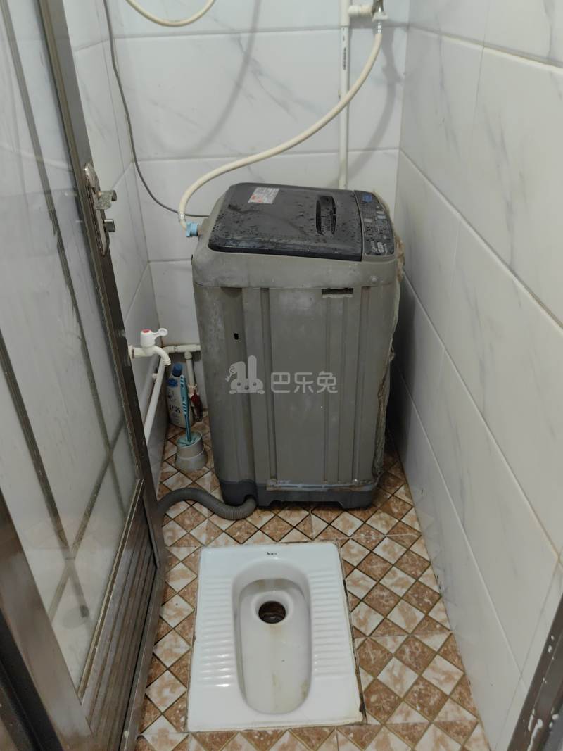 大新村6252375卫生间图6