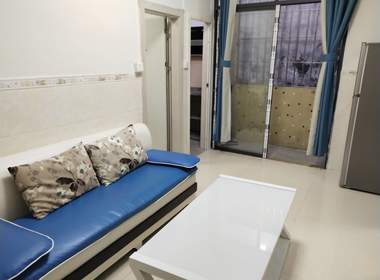 江夏村四约3-3号 