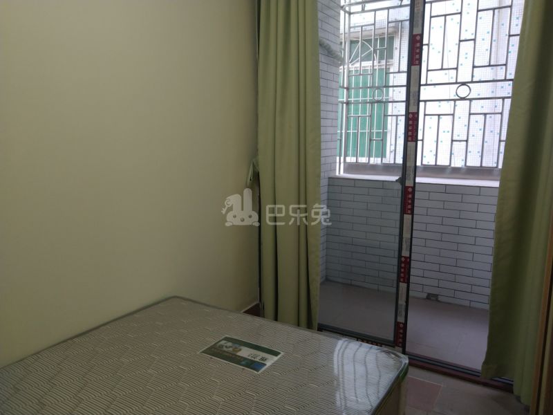 江夏村东一街57号6269298卧室图0