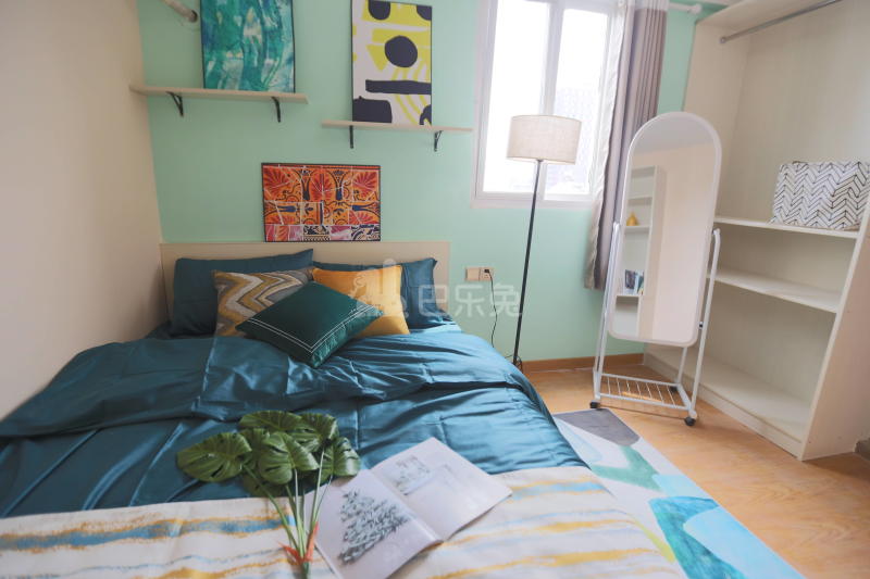 E+青年公寓（常府街店）6272492卧室图1