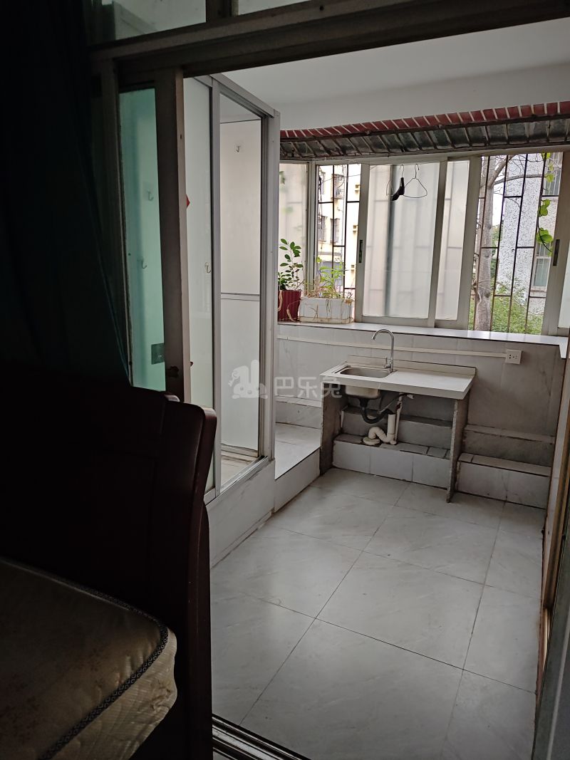 怡海花园6284086卧室图2