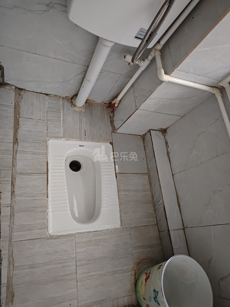 怡海花园6284086卫生间图9