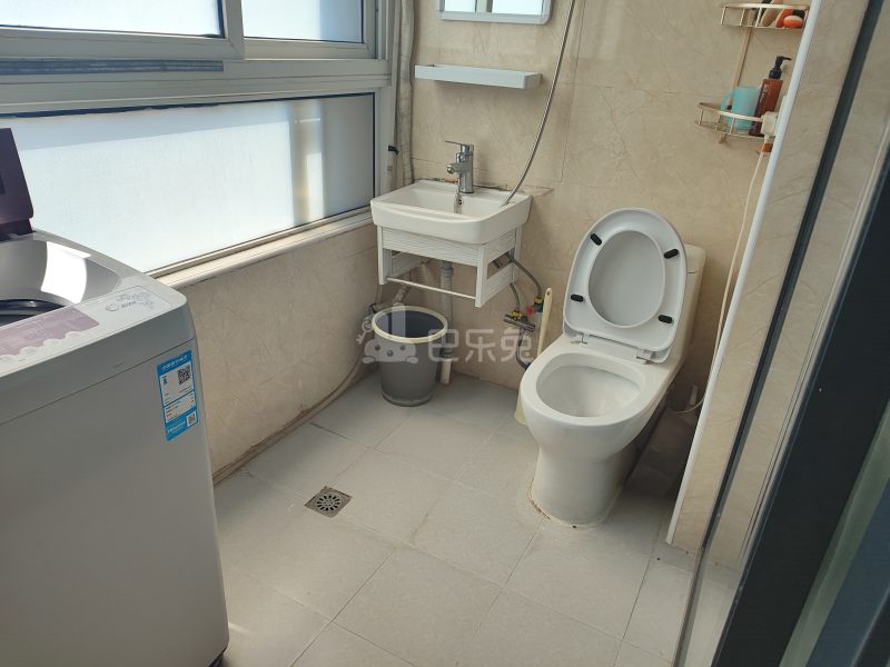 翔瑞新苑西区（鹤槎路185弄）6332576卫生间图7