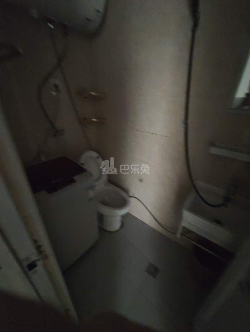 翔瑞新苑西区（鹤槎路185弄）6332584卫生间图6