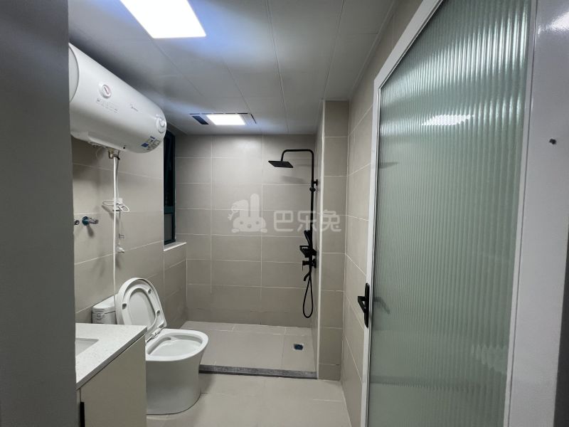 恒大翰城瀚锦苑6338501卫生间图3