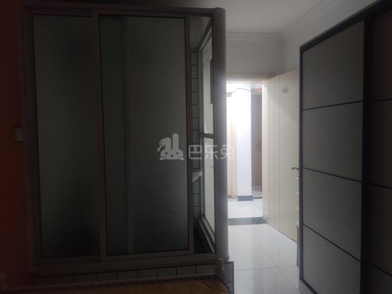 鑫峰苑6351718卧室图2