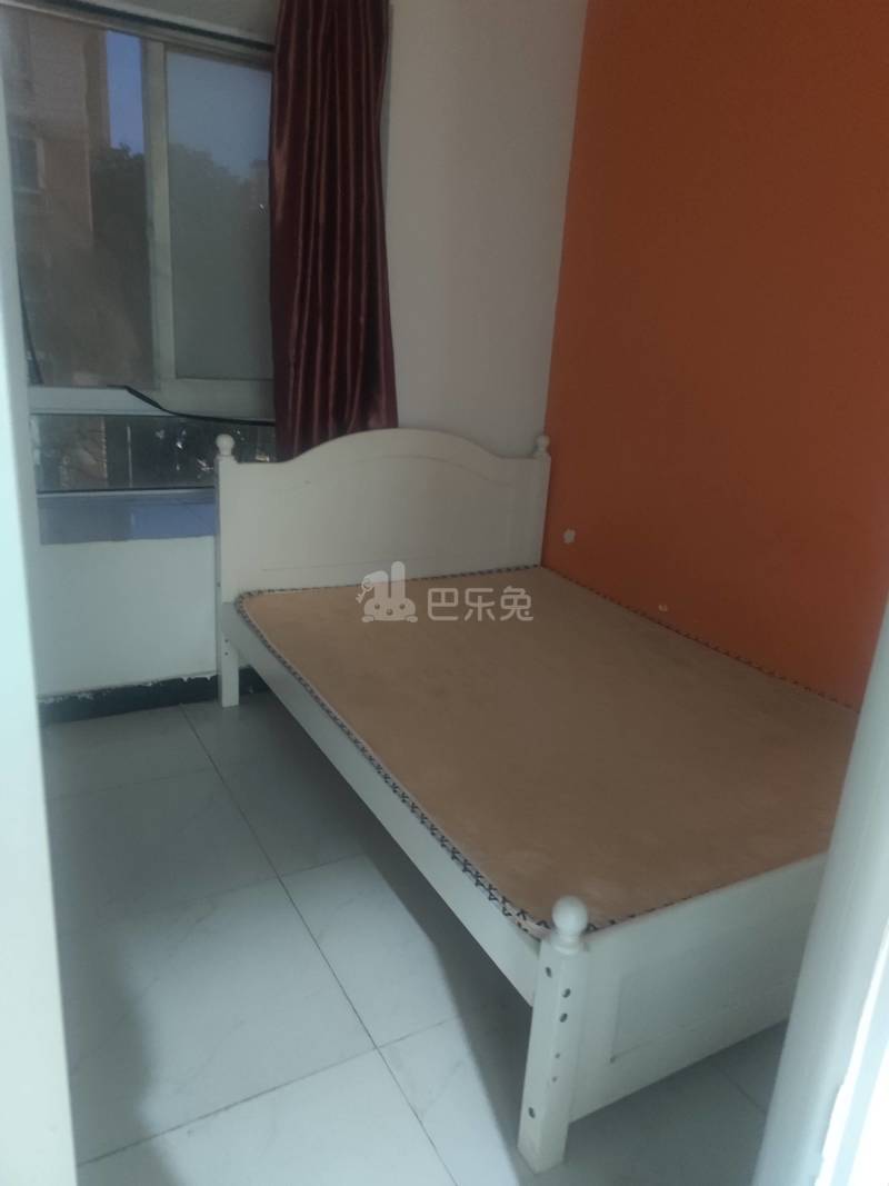 鑫峰苑6351718卧室图0