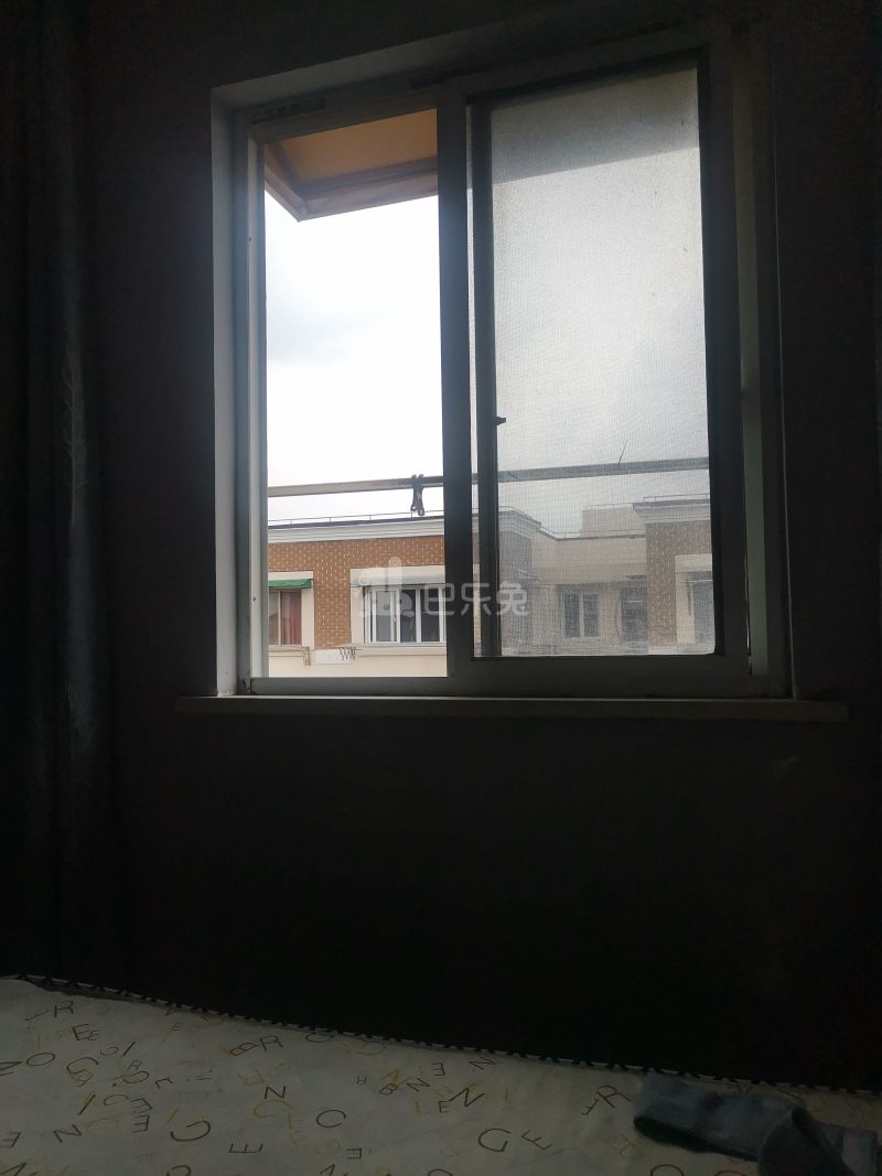 建德花园海棠苑（嘉定）6353801卧室窗户图7