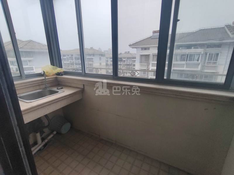 金汇广场2期6369582卧室图3