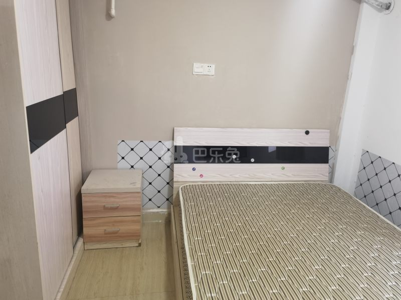 延吉东路130弄小区6385215卧室图3