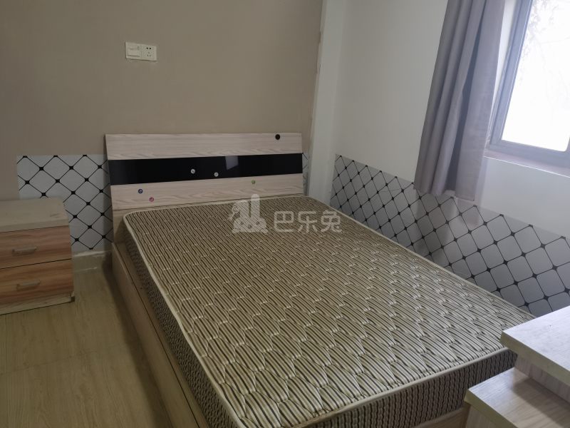 延吉东路130弄小区6385215卧室图0